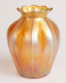 Tiffany Favrile Art Glass 4" Ribbed Vase.