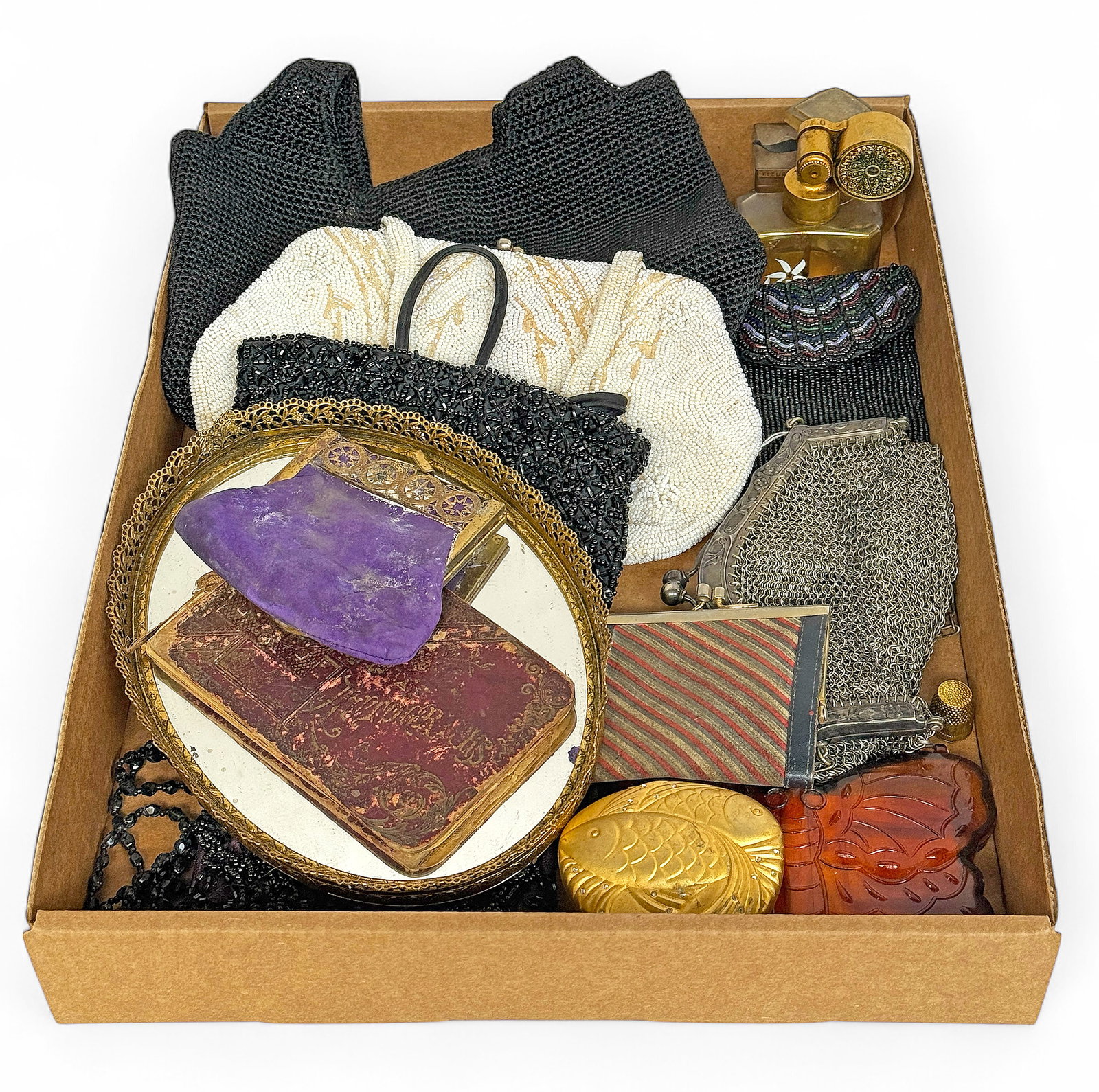 Lot of Beaded Purses, Compacts, & Vanity Items. (1 of 6)