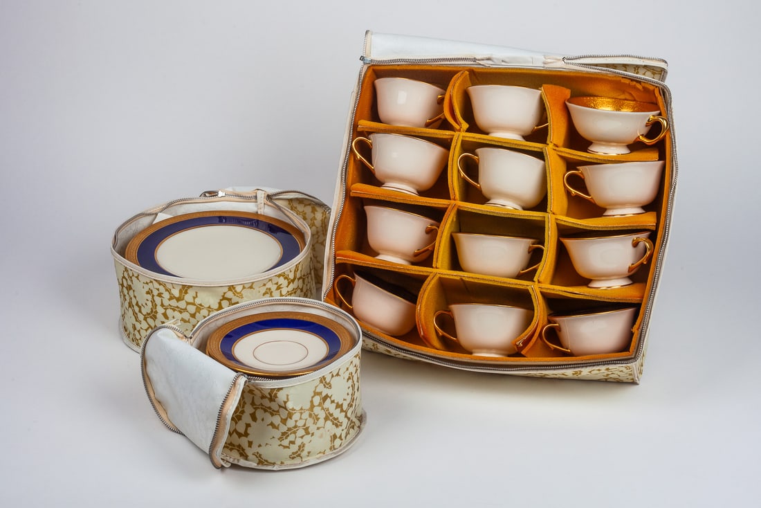 Morgan Belleek Cobalt & Gild Partial China Set. (1 of 10)