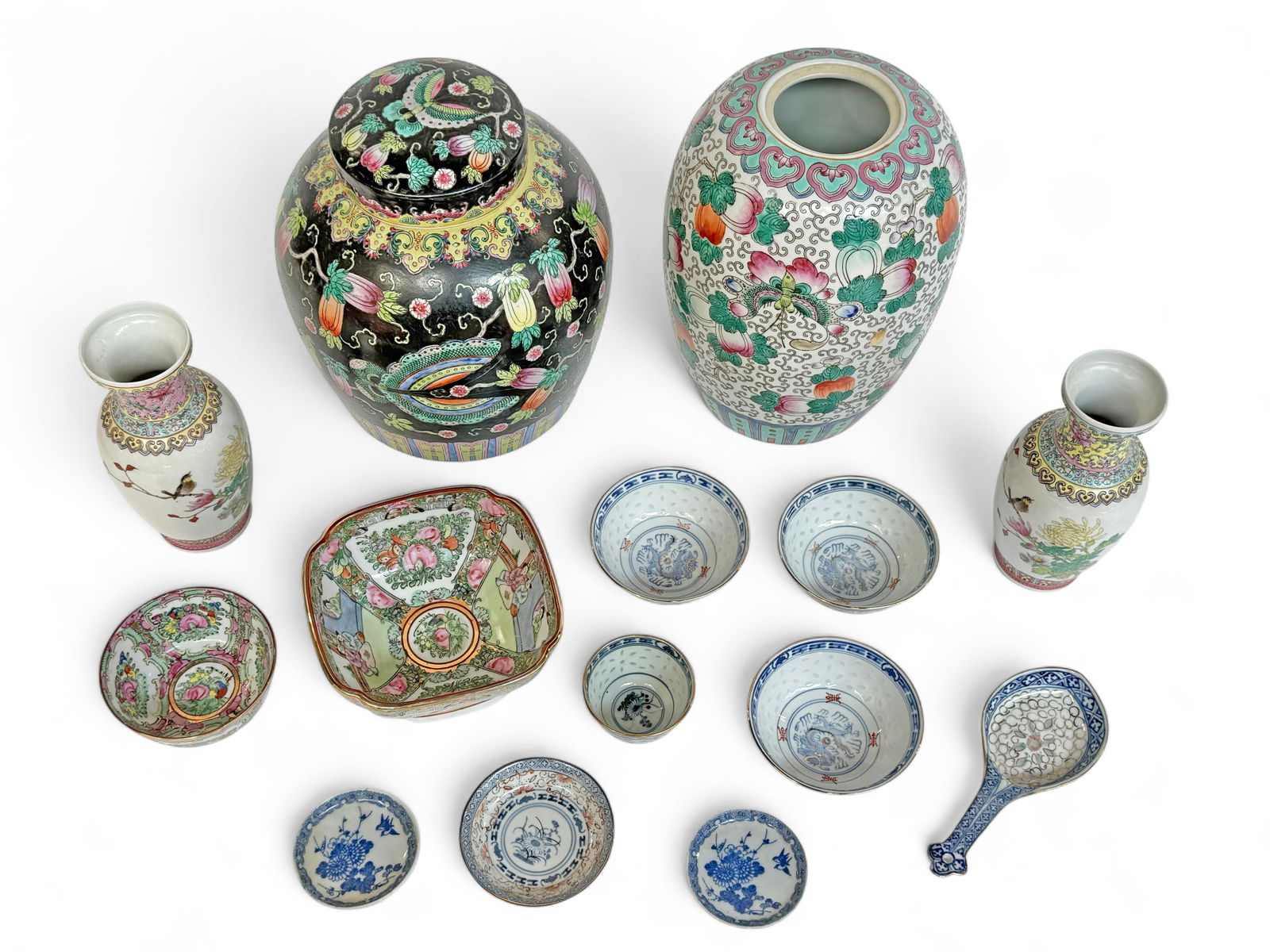 Large Lot of Assorted Chinese Porcelain Items. (1 of 9)