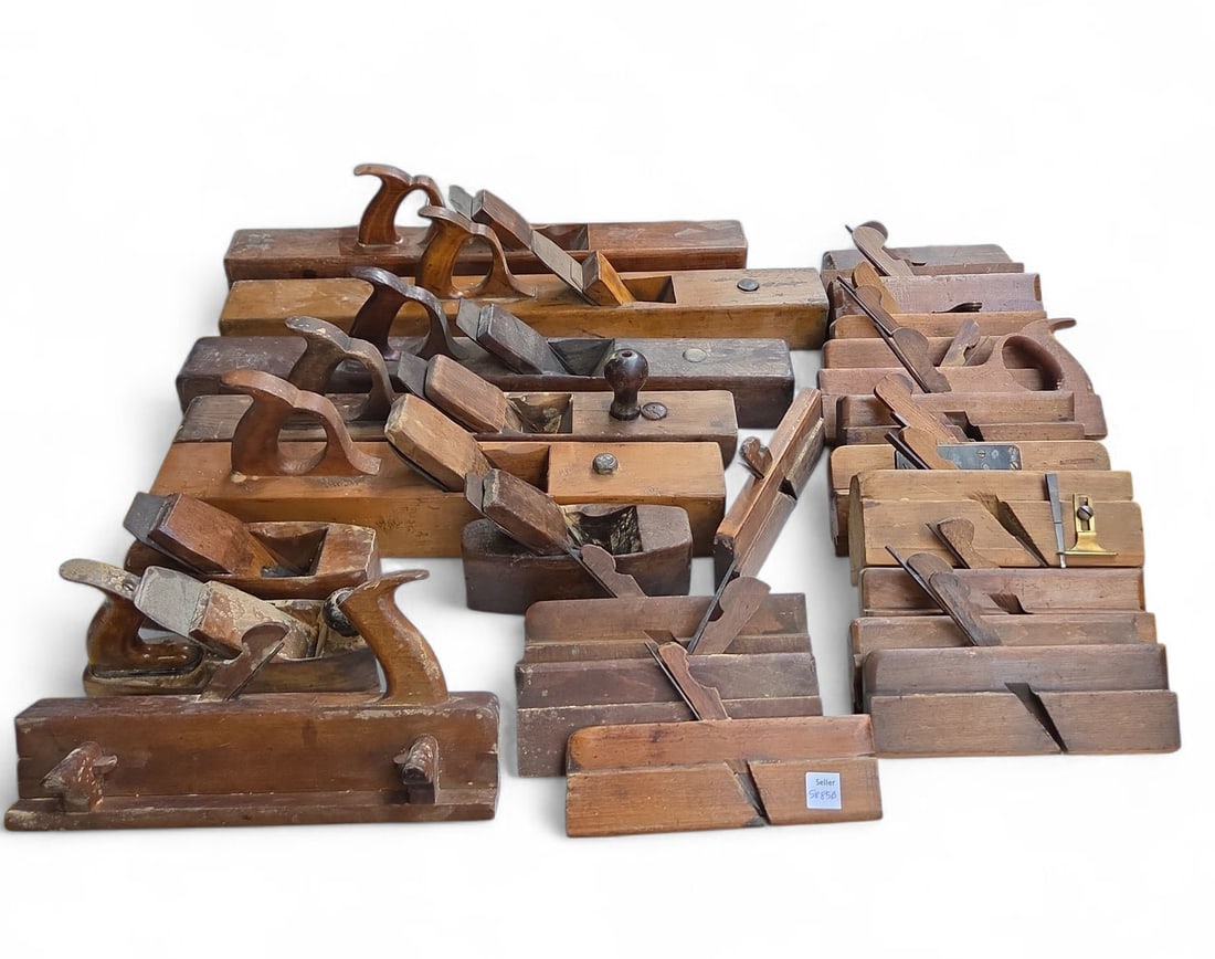 Lot of 25 Vintage Wood Hand Planes. (1 of 3)