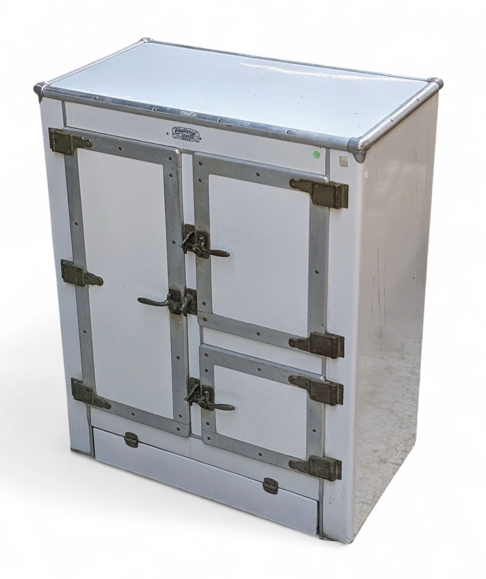 Antique Challenge Iceberg Ice Box. (1 of 3)