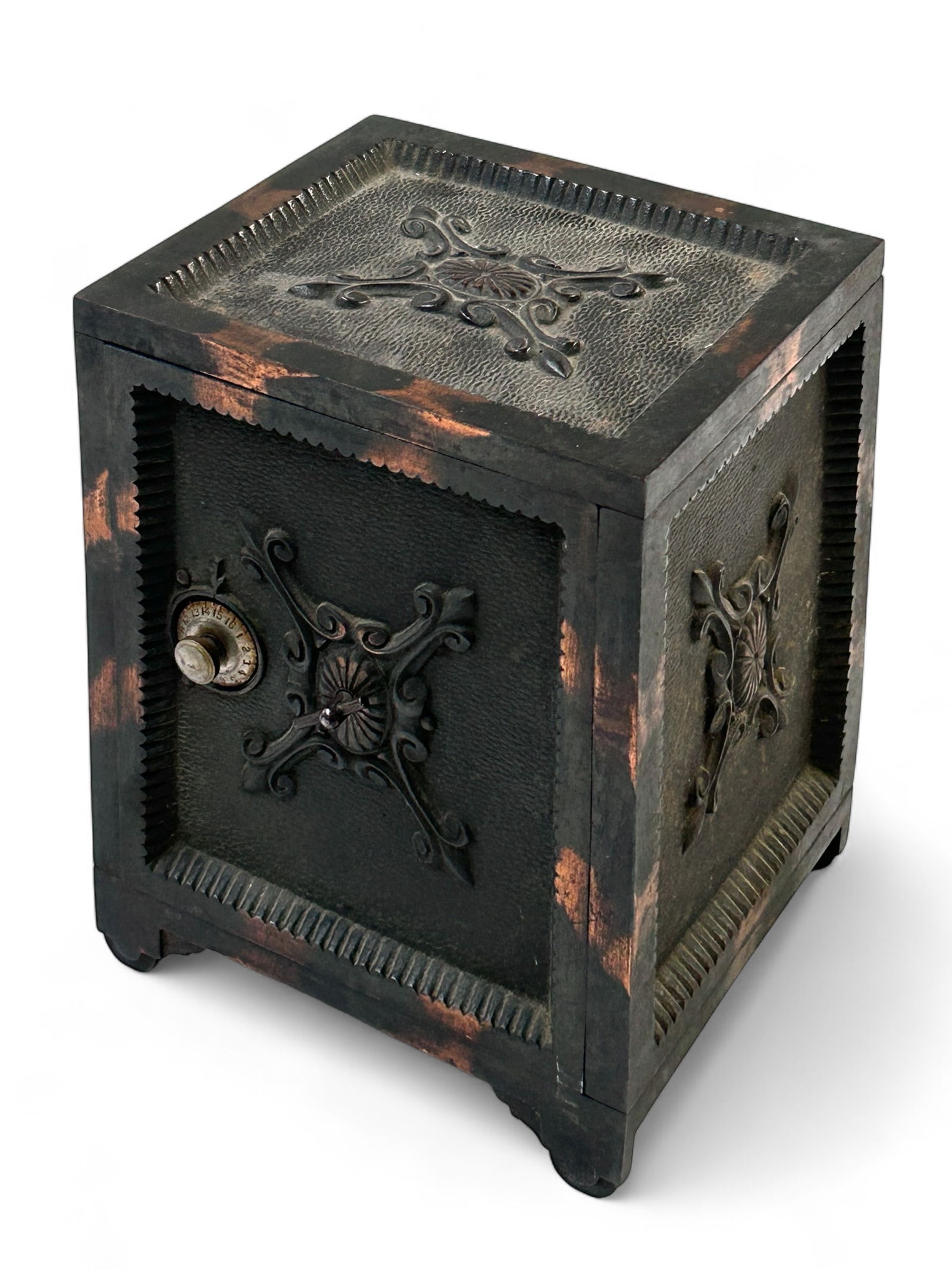 9" Tall Antique Cast Iron Vault Safe Bank. (1 of 5)