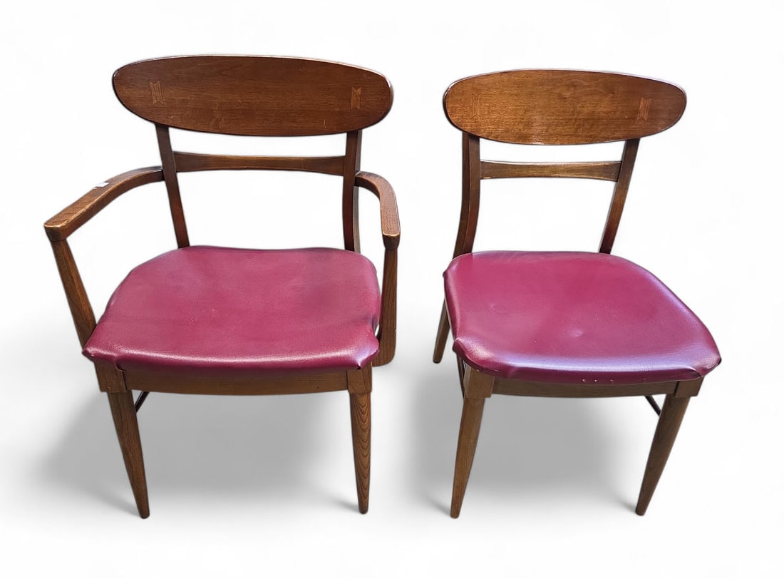 Two Lane Acclaim Mid-Century Modern Chairs. (1 of 5)