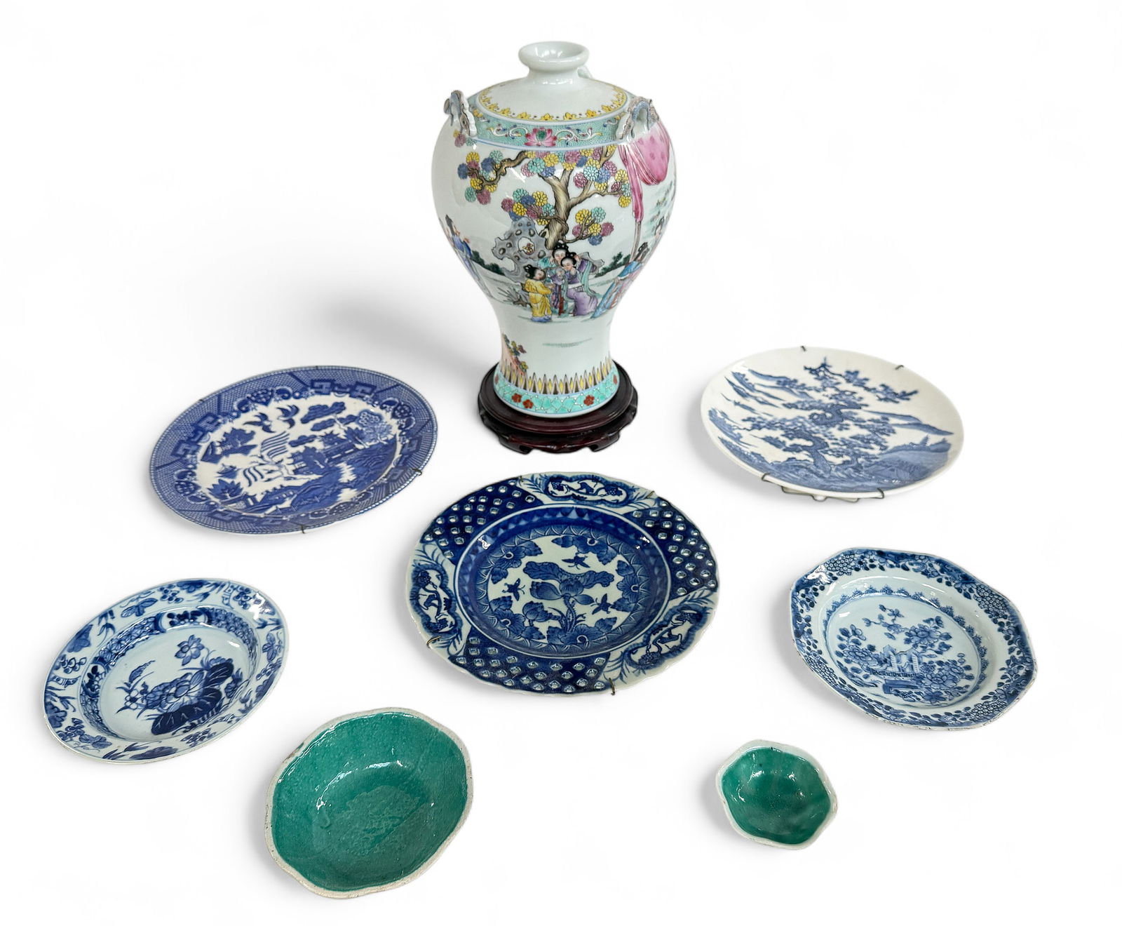 Lot of 8 Asian Porcelain Items. (1 of 11)