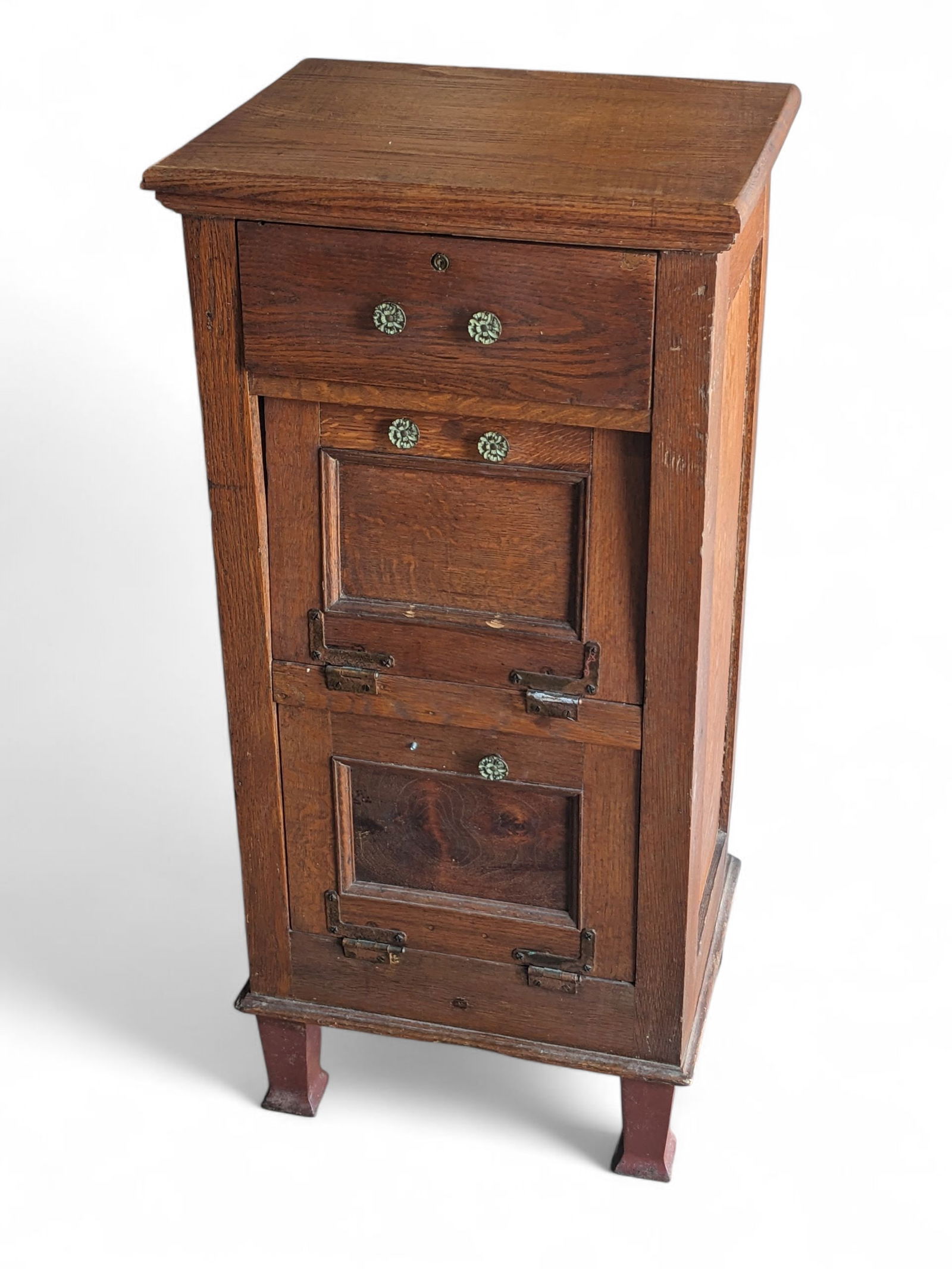 Antique Oak Barber Stand. (1 of 3)