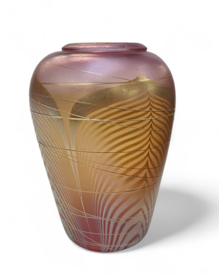 Steven Correia Pink Glass Pulled Feather Vase. (1 of 4)