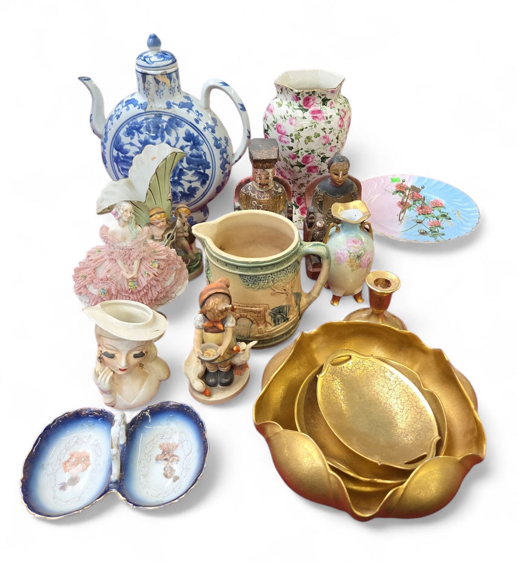 Lot: Pickard, Crown Burslem, Hummel, Lefton. (1 of 4)