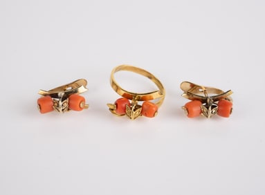 14K Gold & Coral Earrings & Ring Set.