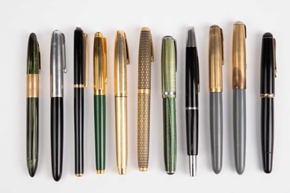 Lot of Vintage Fountain Pens, Many Gold Nibs.