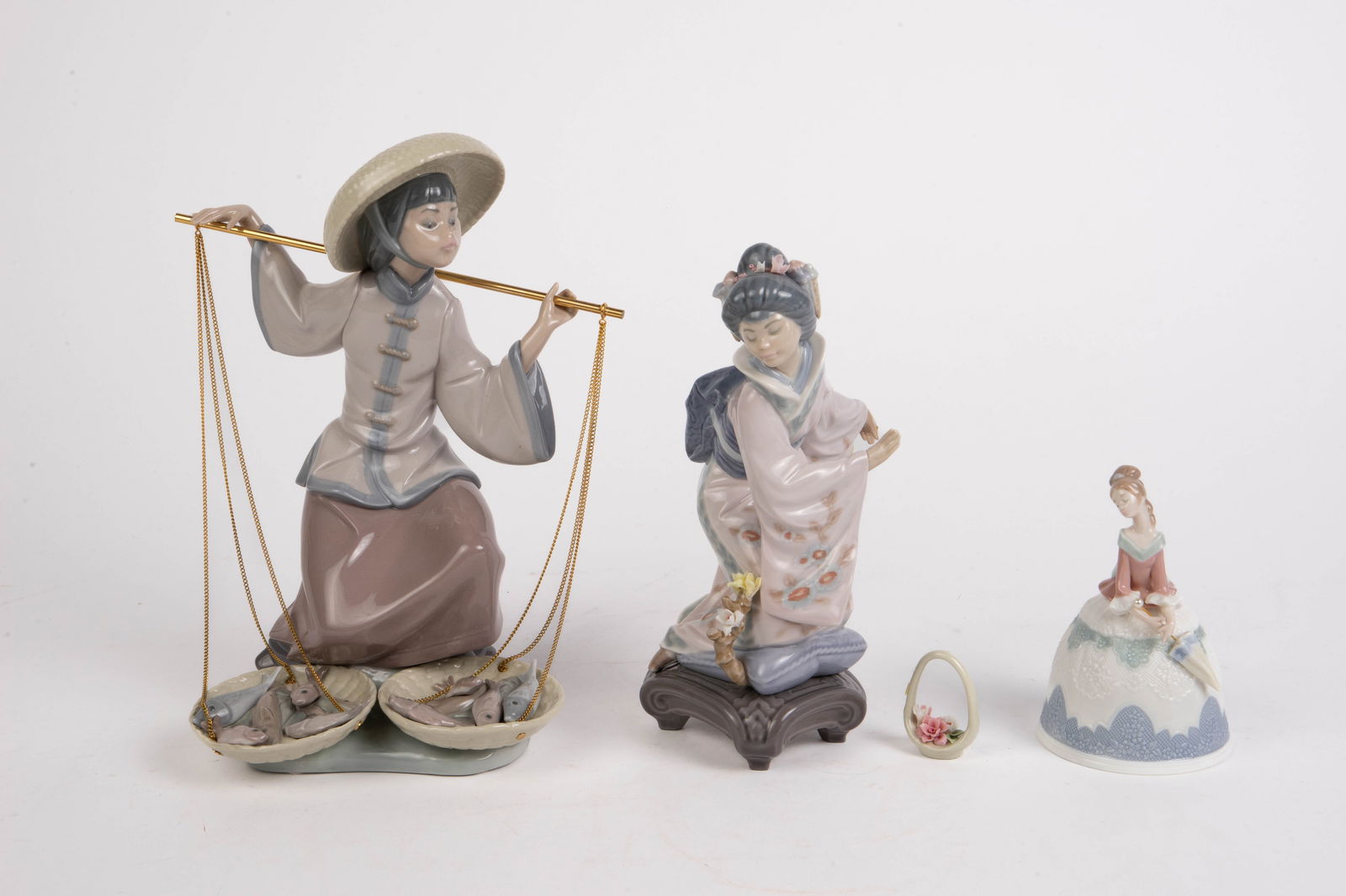 Lladro Lot: Asian Figurines, Figural Bell. (1 of 8)