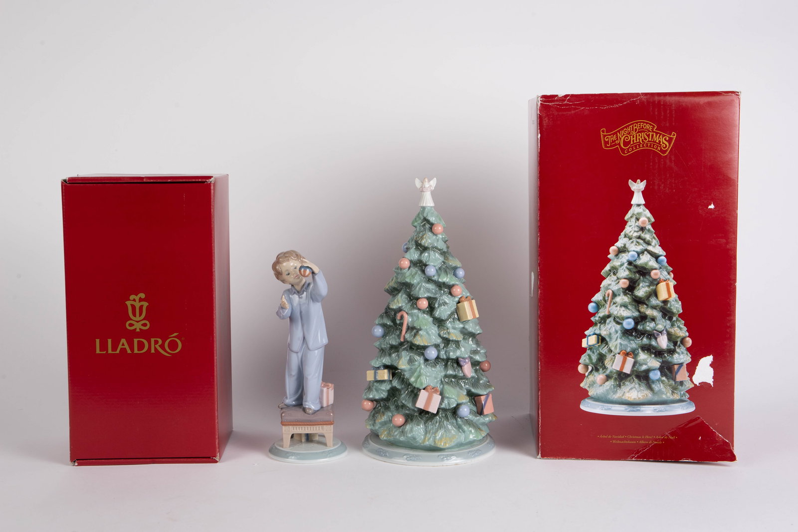 Lladro Night Before Christmas Collection Figurines (1 of 5)