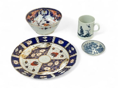 4 Chinoiserie Dishes, inc 18th Cent. Worcester Cup