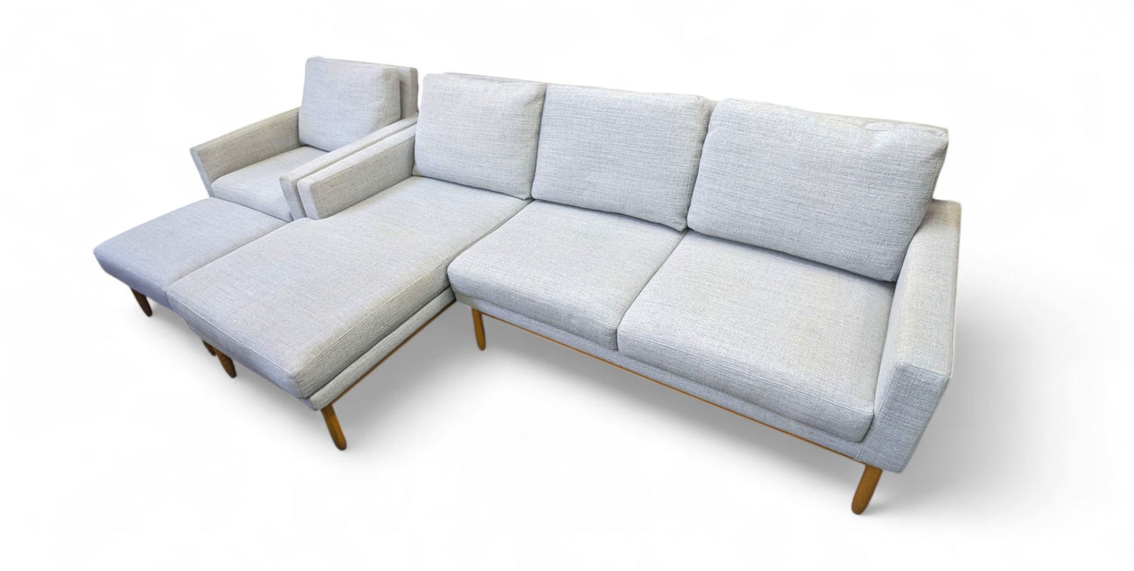 Design Within Reach Living Room Sectional Sofa. (1 of 4)