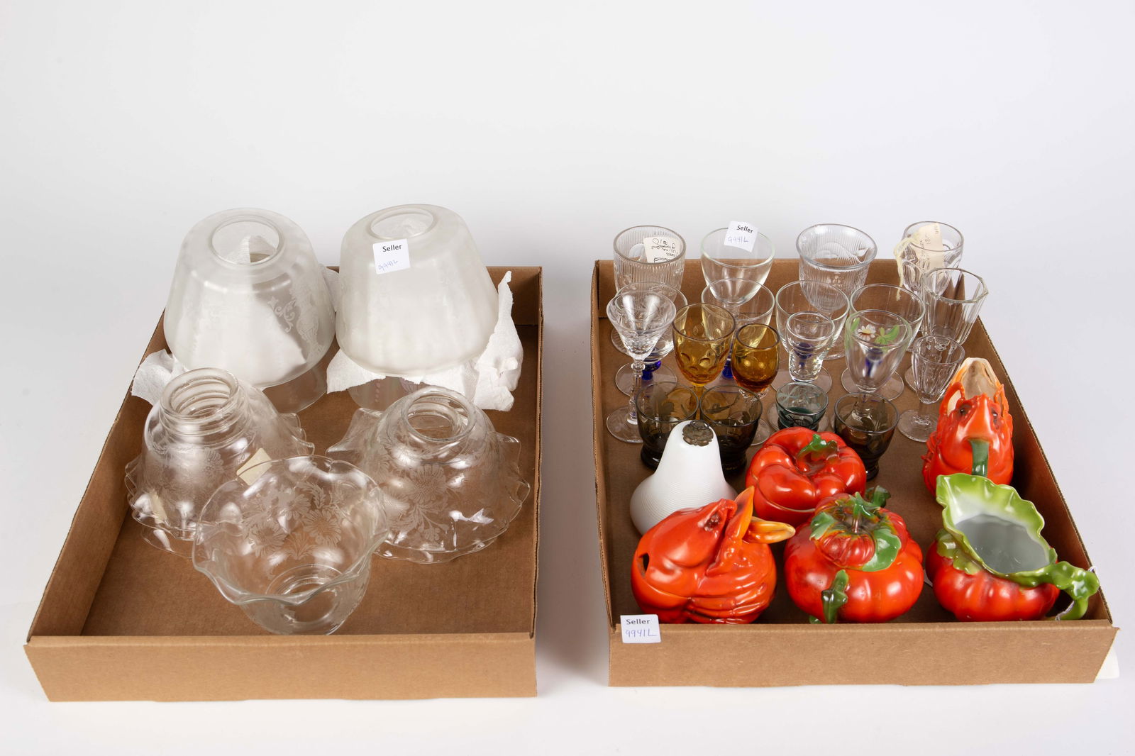 Lot: 2 Bxs.: Etched Shades, Royal Bayreuth, Etc. (1 of 6)