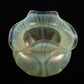 Tiffany Style Iridescent Glass Vase w/ Ruffled Rim