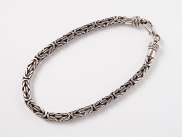 Sterling Silver Byzantine Chain Necklace.