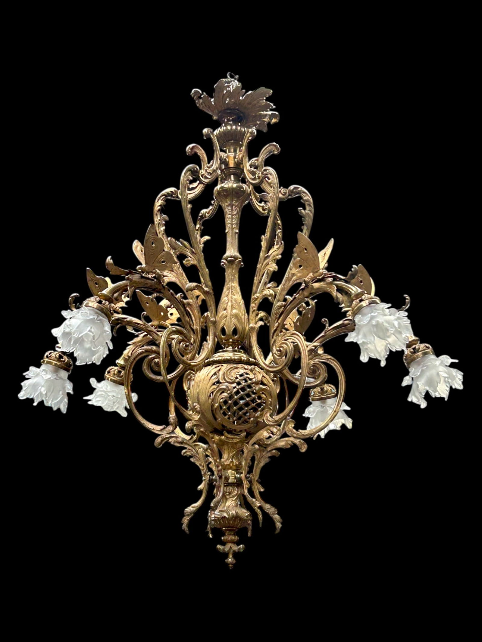 Large Ornate Antique Gilt Bronze Chandelier. (1 of 12)