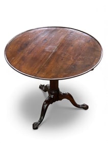 Antique Mahogany Tilt Top Table.
