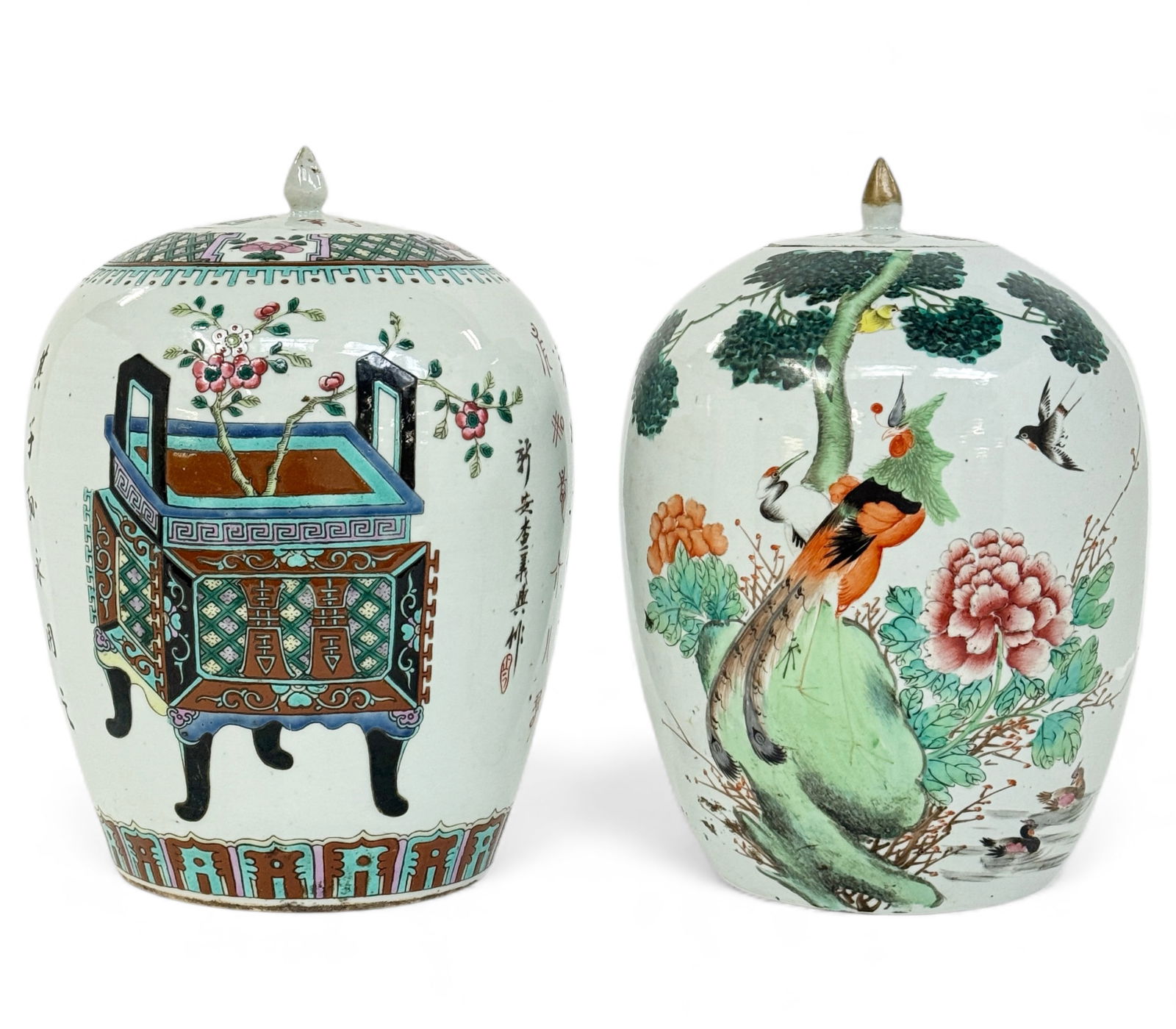 Lot of 2 Old Chinese Porcelain Ginger Jars w/ Lids (1 of 7)