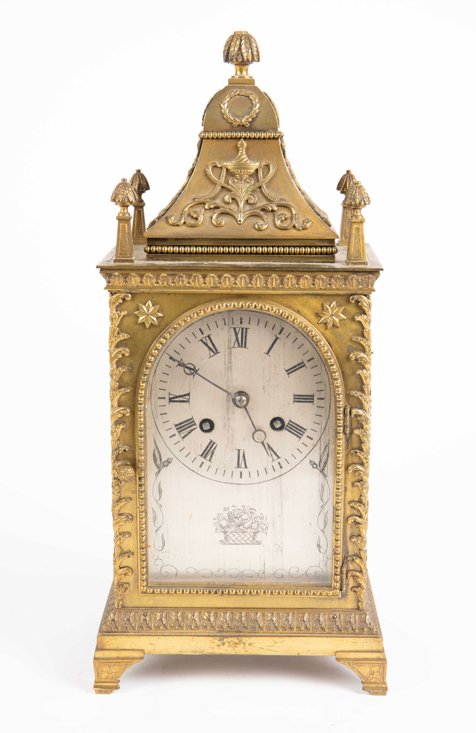 Ornate Gilt Bronze Chiming Bracket Clock. (1 of 8)