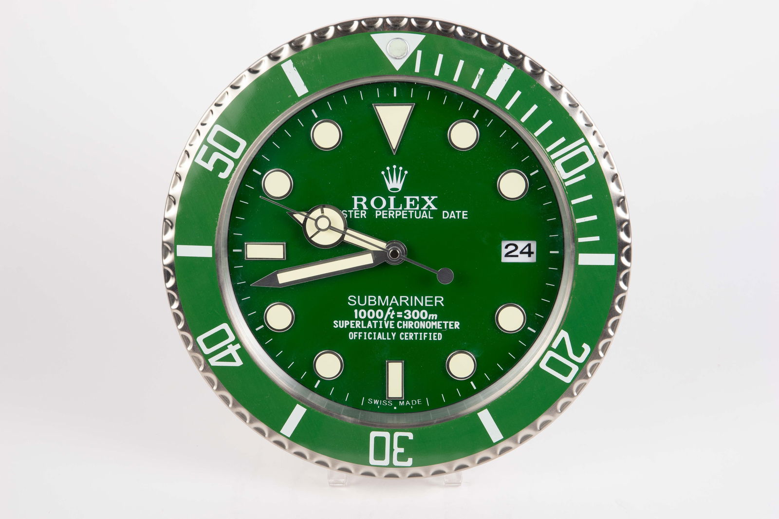 Rolex Submariner Dealer's Wall Clock, Green. (1 of 5)