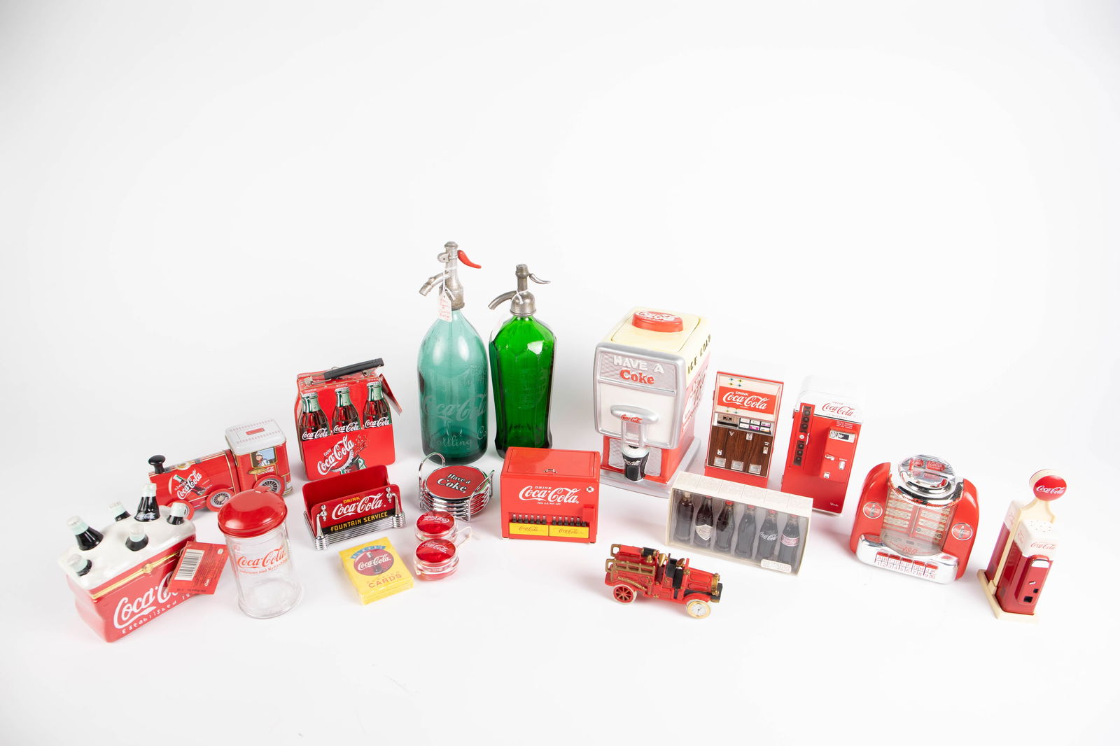 Lot of Mostly Vintage Coca-Cola Items. (1 of 9)