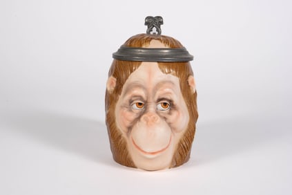 Bohne Ape Porcelain 1/2 Liter Character Stein.