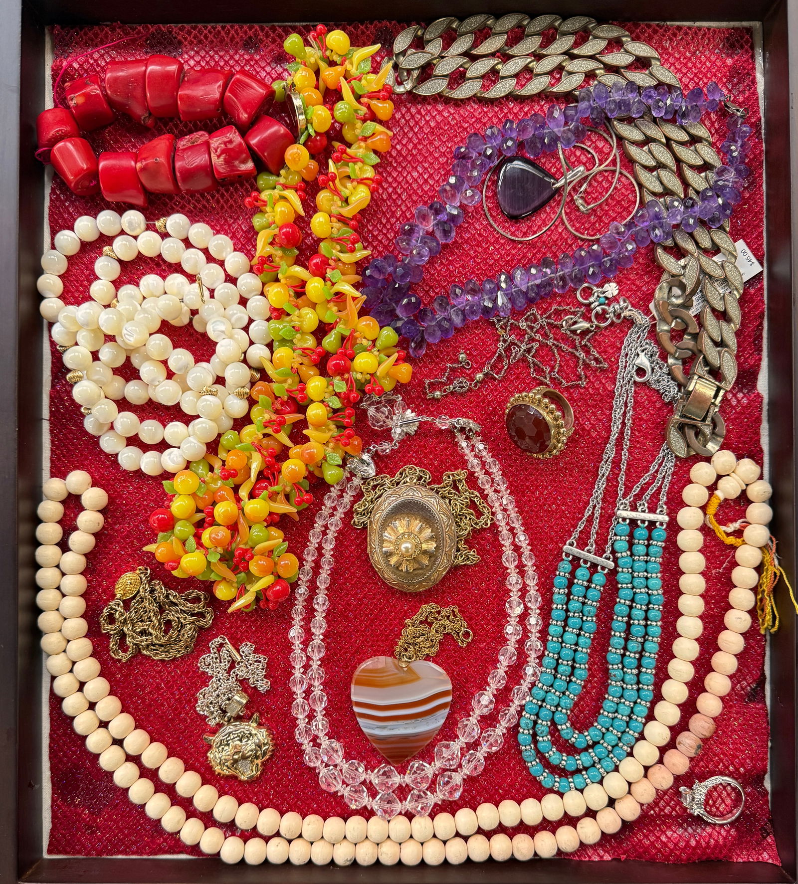 Lot Mostly Costume Jewelry - Stephen Dweck, Gold.: The lot contains of 16 pieces of jewelry. There are 12 necklaces, a prayer bead necklace, 2 rings, and a bracelet. The stand out items are a ring by Stephan Dweck, a mother of pearl necklace with gold