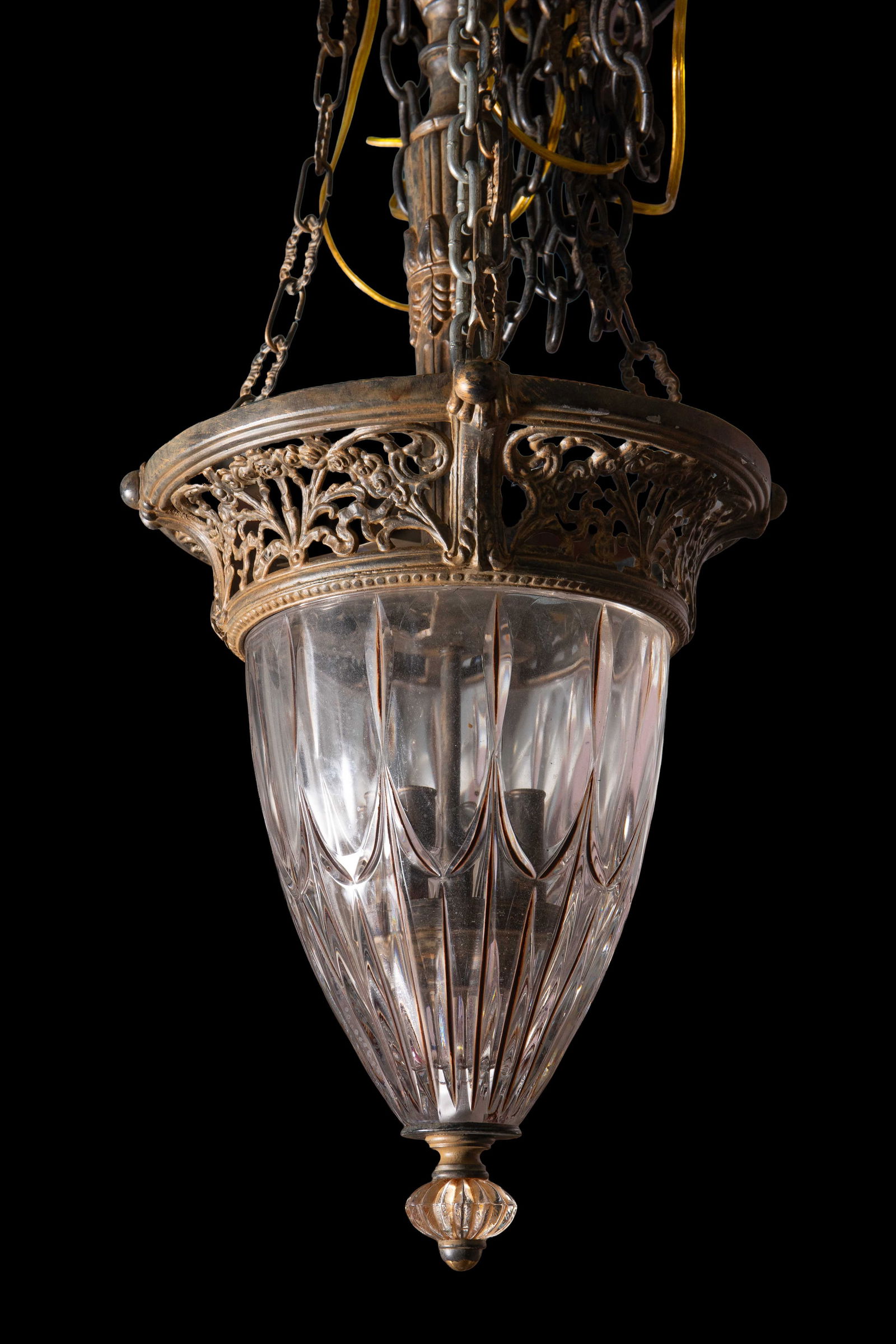 Caldwell Style Hanging Lantern Light Fixture. (1 of 2)