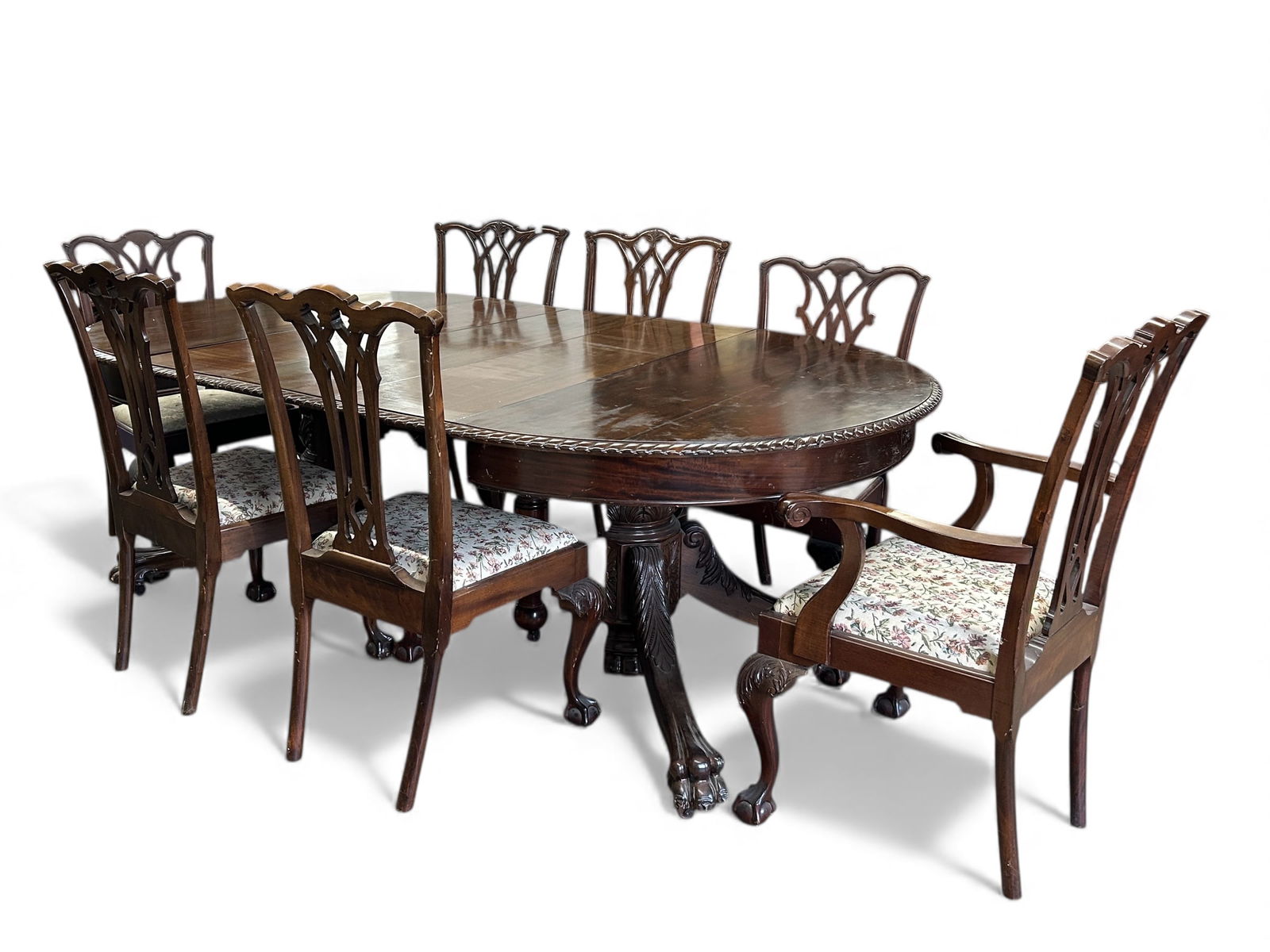 Carved Antique Dining Table & Six Chairs. (1 of 19)