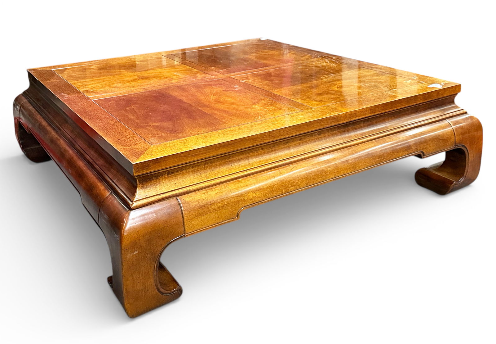 Henredon Ming Asian Style Coffee Table. (1 of 3)