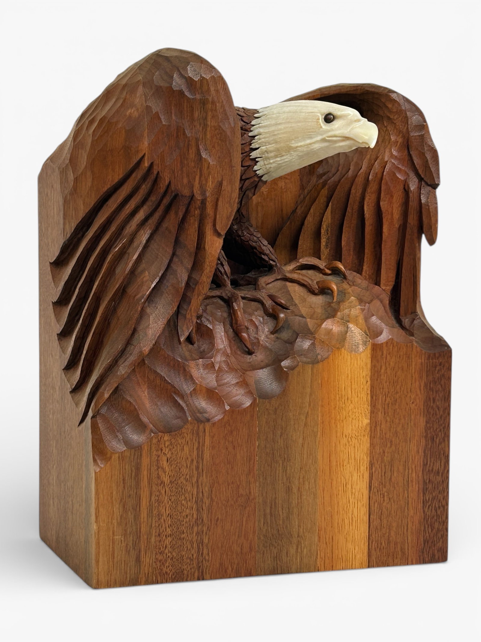 William Schnute Carved Wood Sculpture of Eagle. (1 of 7)