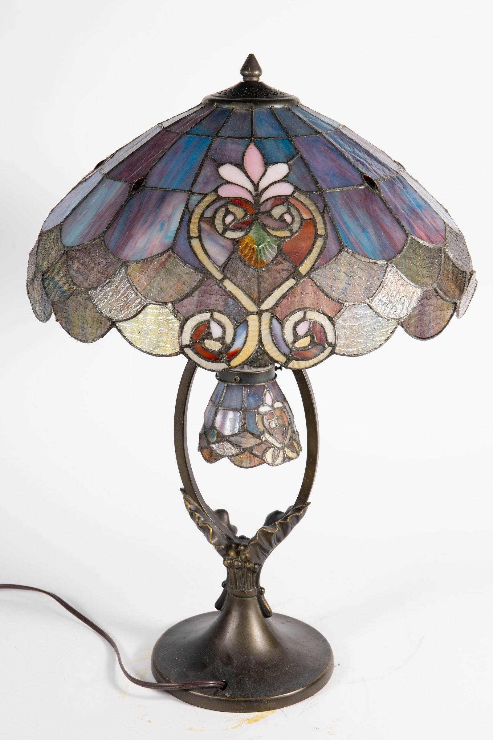 Style of Tiffany Table Lamp w/ Stained Glass Shade (1 of 9)