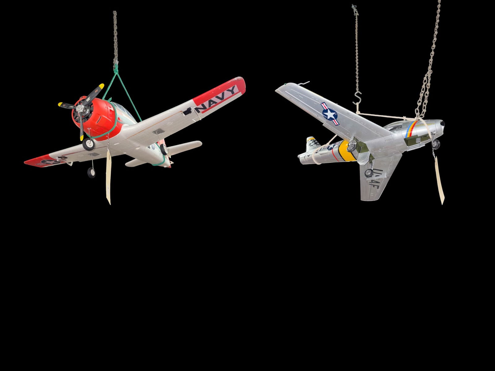 2 RC Model Airplanes: T-28 Trojan, F-86 Sabre. (1 of 5)