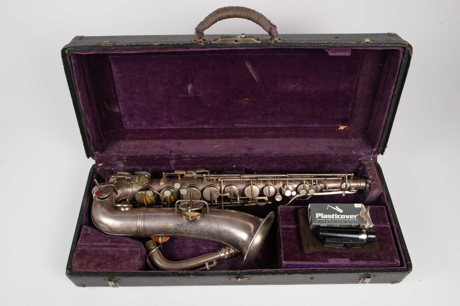 Conn New Wonder II C Melody Low Pitch Saxophone. (1 of 8)