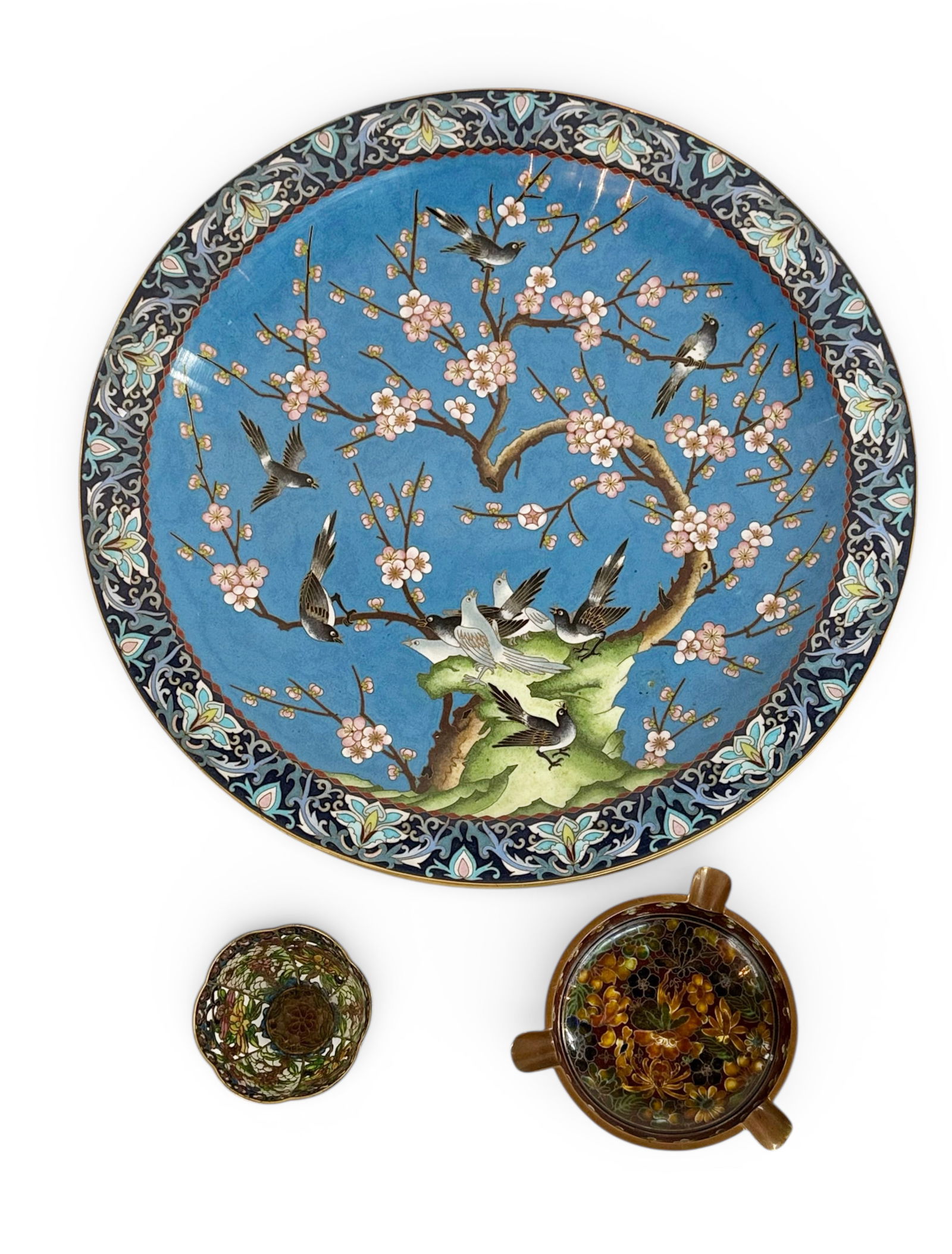 Lot: 3 Asian Articles - Cloisonne, Plique a Jour. (1 of 5)