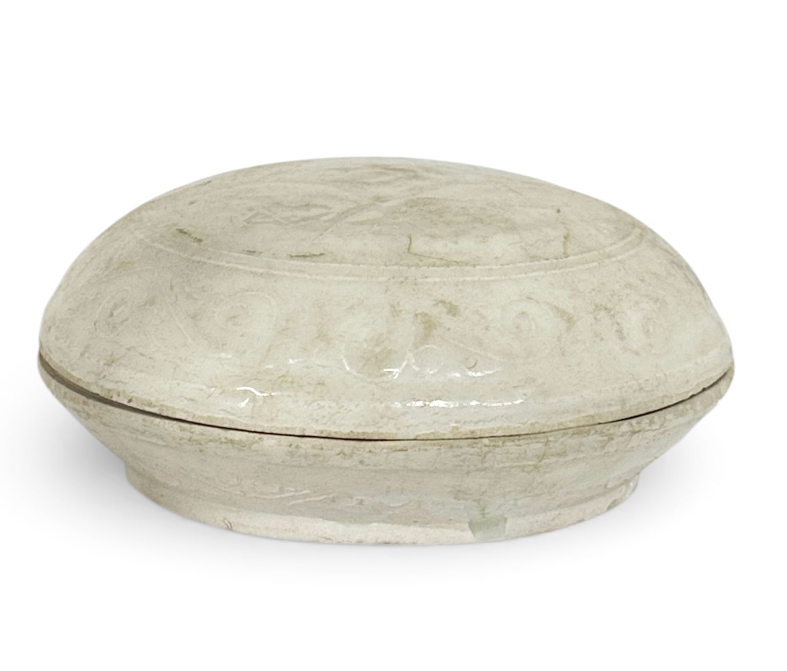 Chinese Song Dynasty Lidded Porcelain Box. (1 of 6)