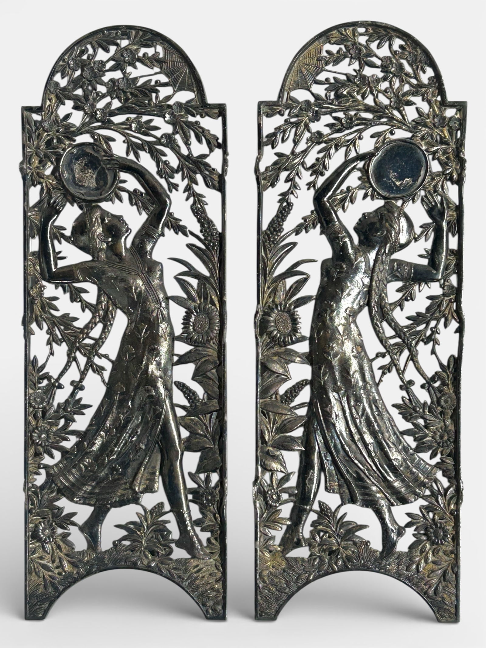 Cast Bronze ? Small Figural 4-Panel Screen. - 2