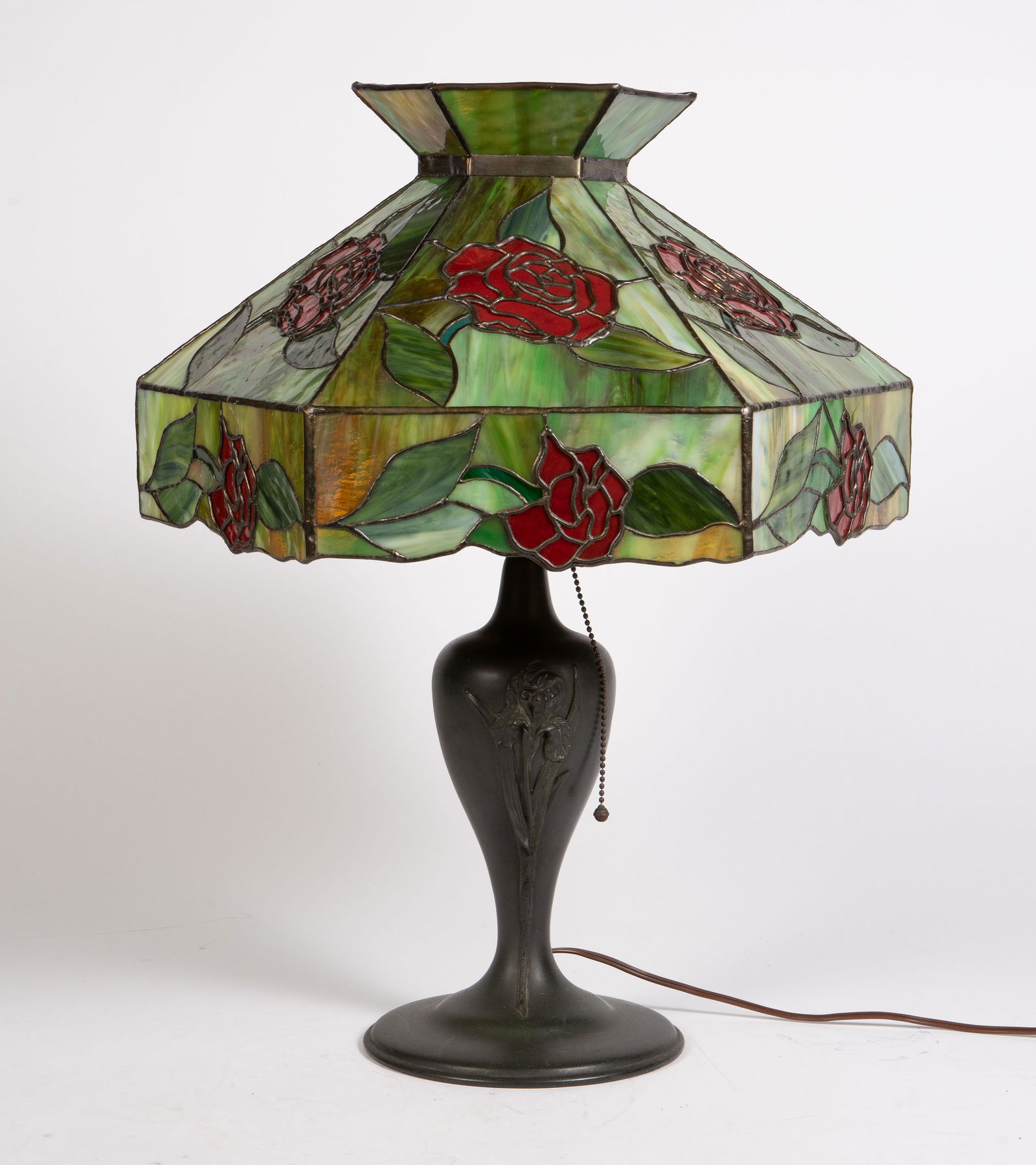 Arts & Crafts Leaded Slag Glass Lamp, Roses. (1 of 11)