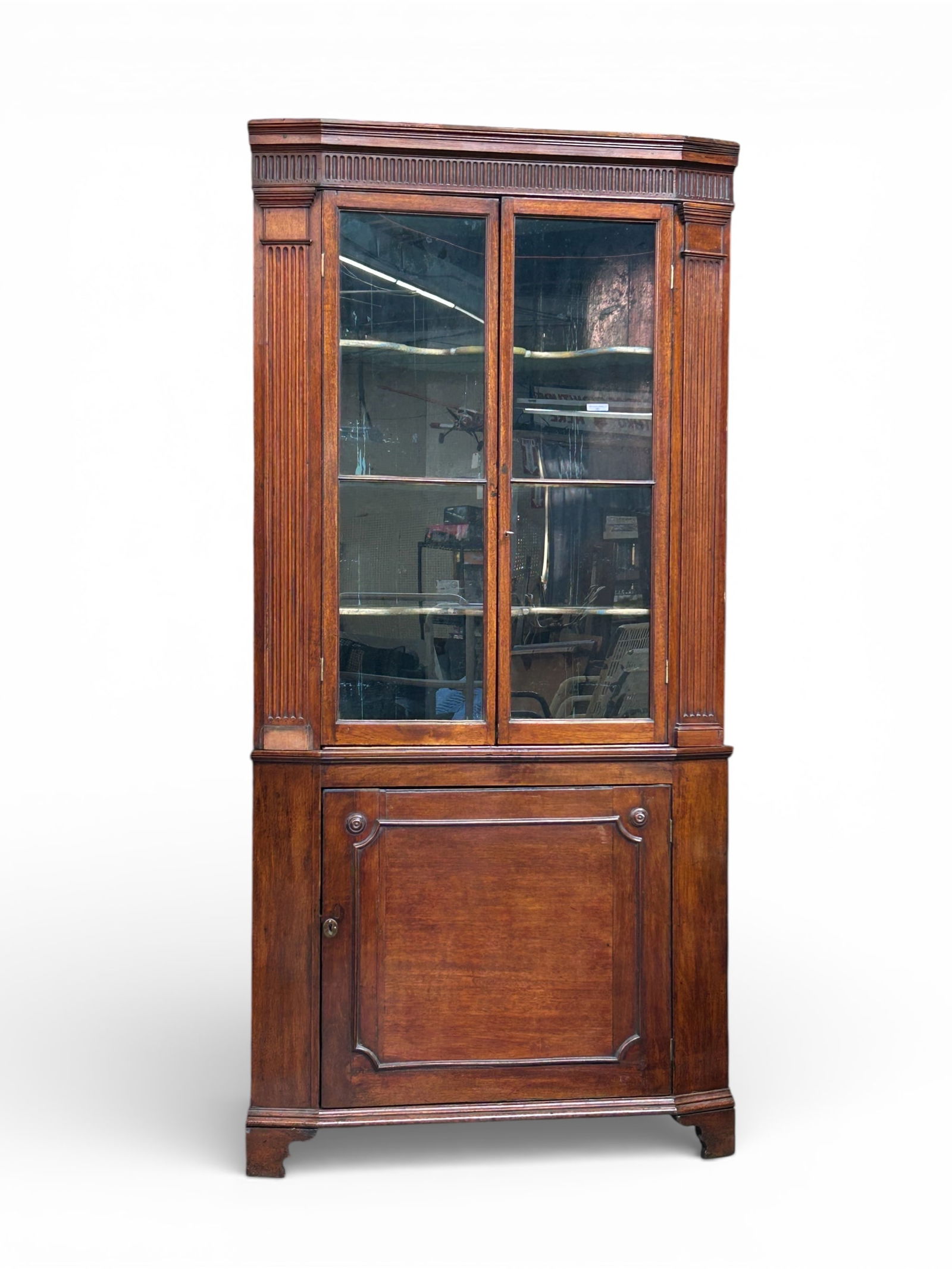 Antique Mahogany Corner Cabinet w/ Glass Doors. (1 of 10)