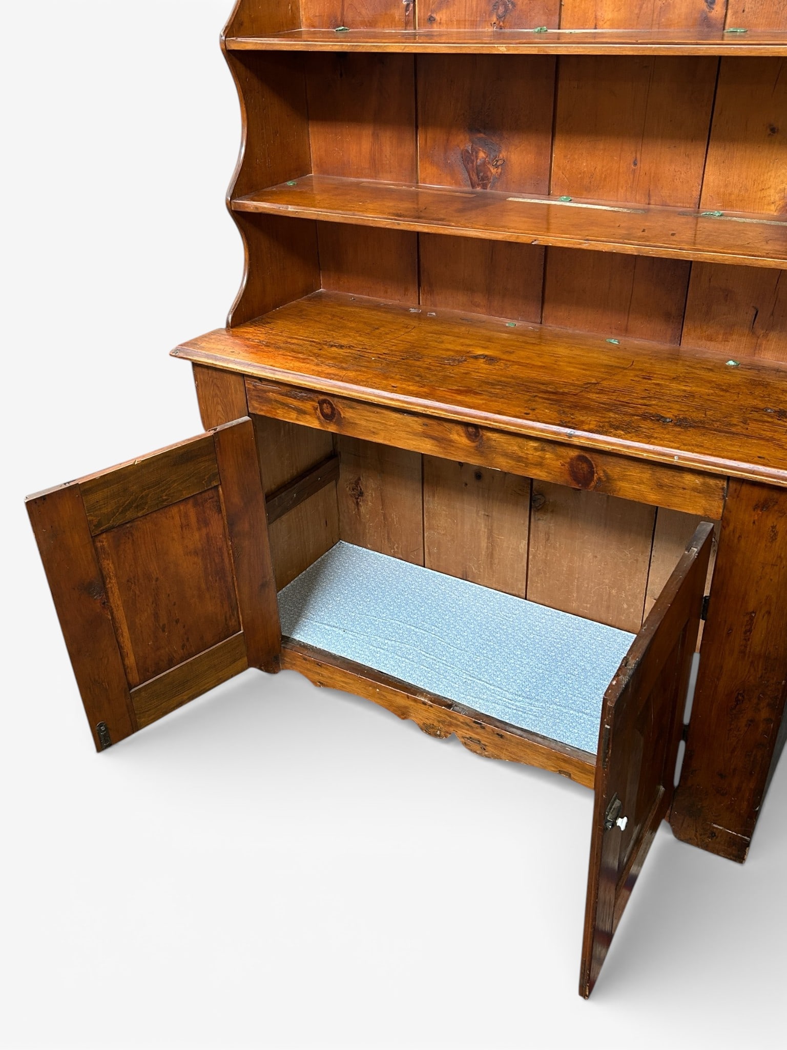 Rustic Pine Stepback Hutch. - 6