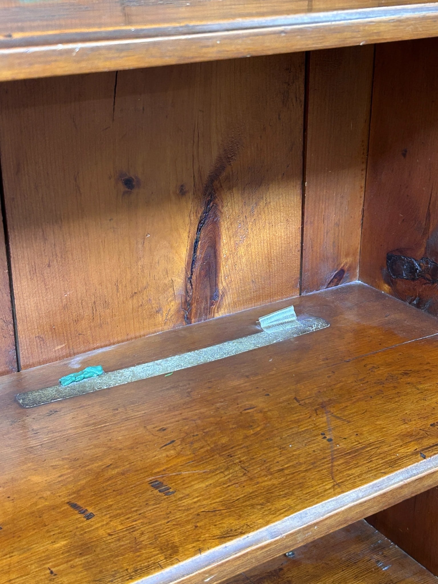 Rustic Pine Stepback Hutch. - 9