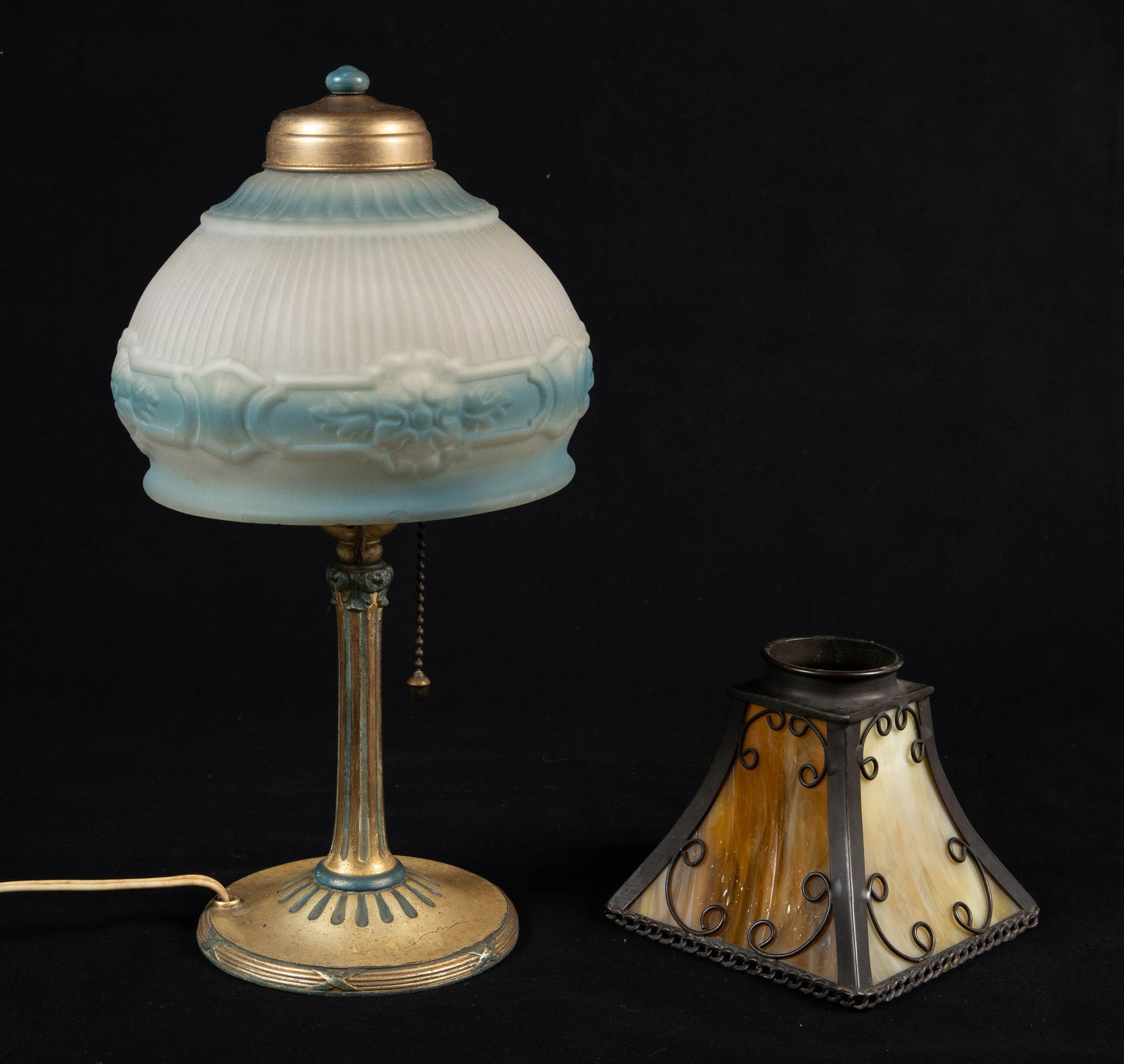 Handel Boudoir Lamp w/ Extra Handel Shade. (1 of 11)