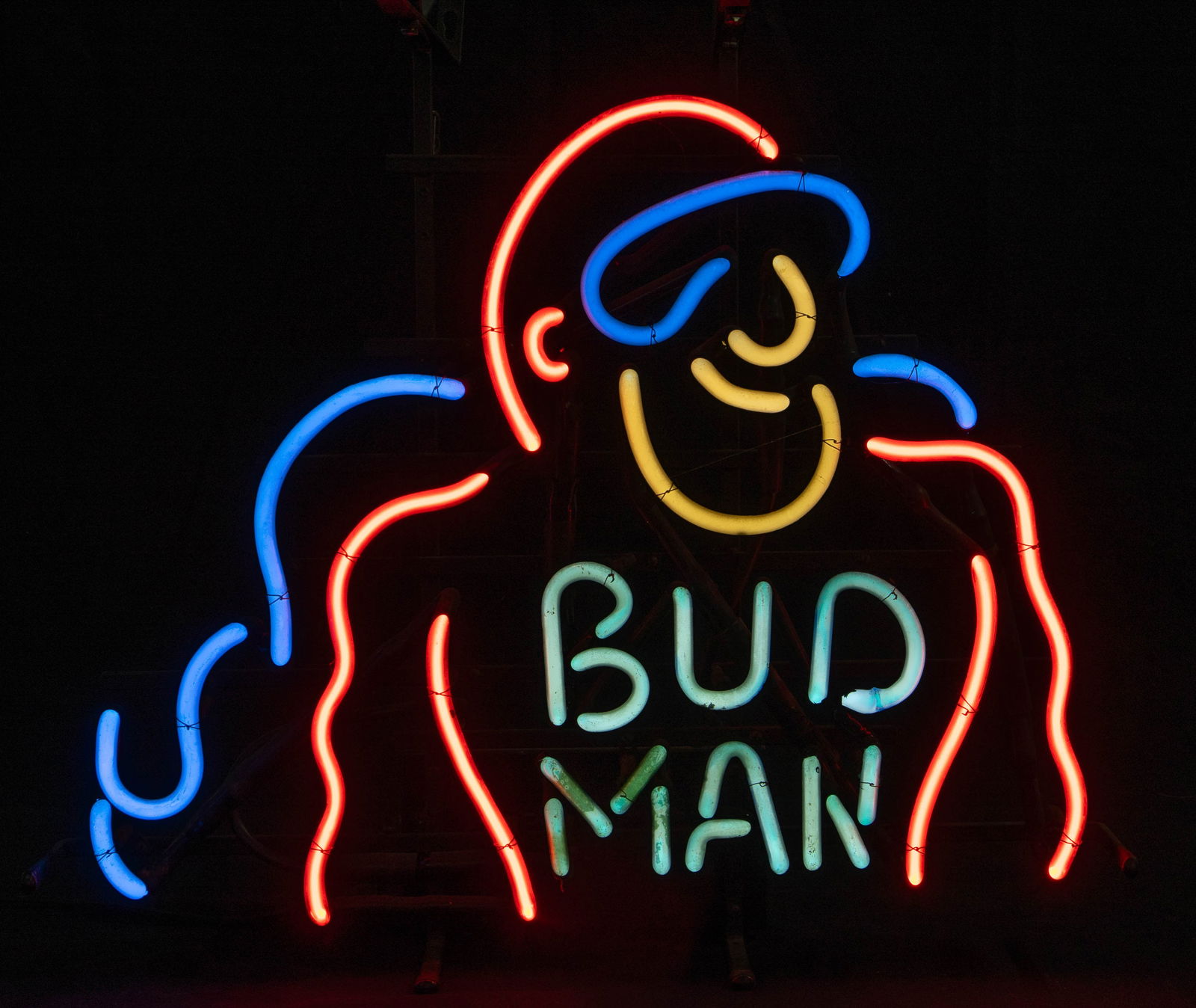 Budweiser Beer Bud Man Neon Advertising Bar Sign. (1 of 5)