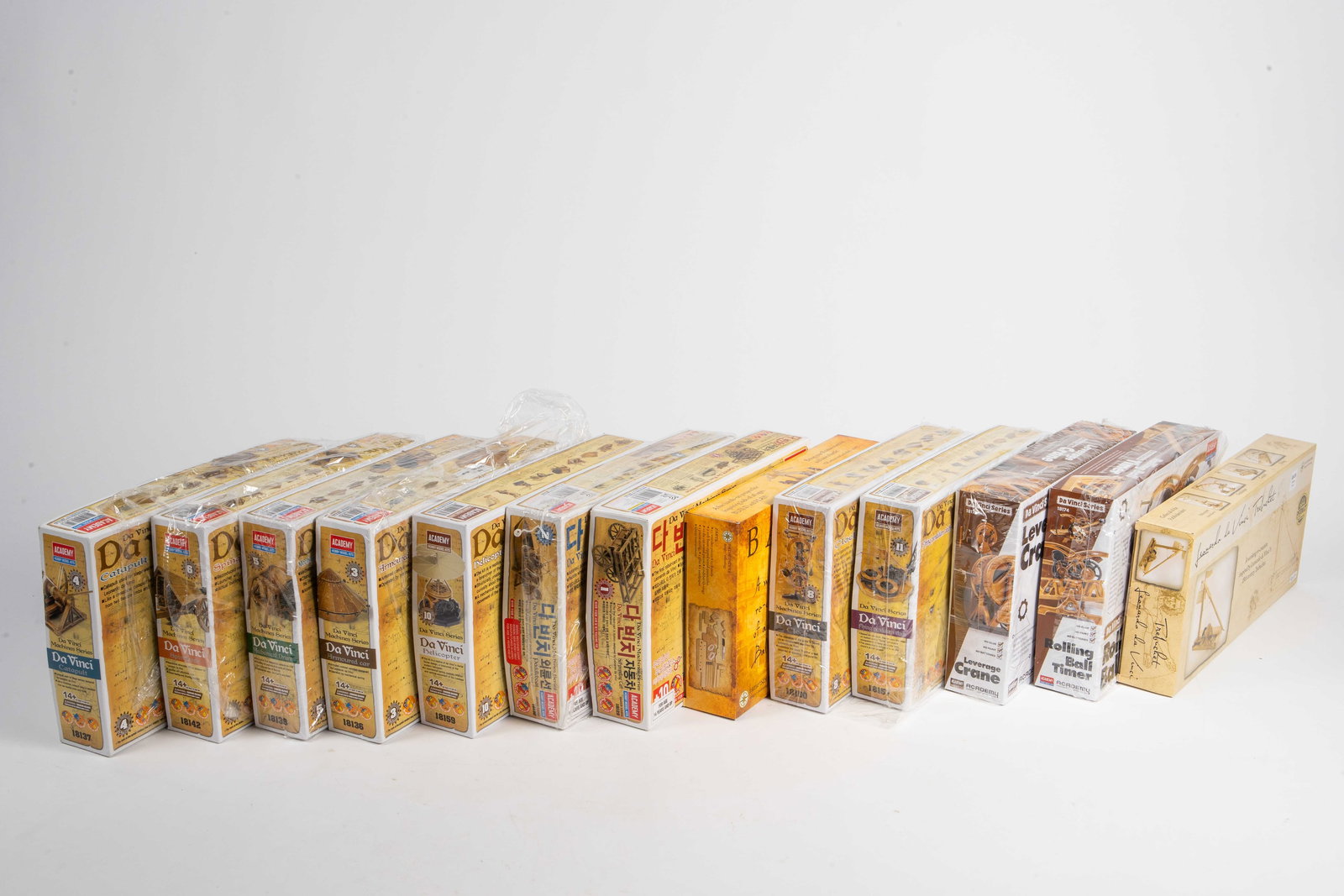 13 Machine Model Kits, Da Vinci Inventions & Roman (1 of 5)