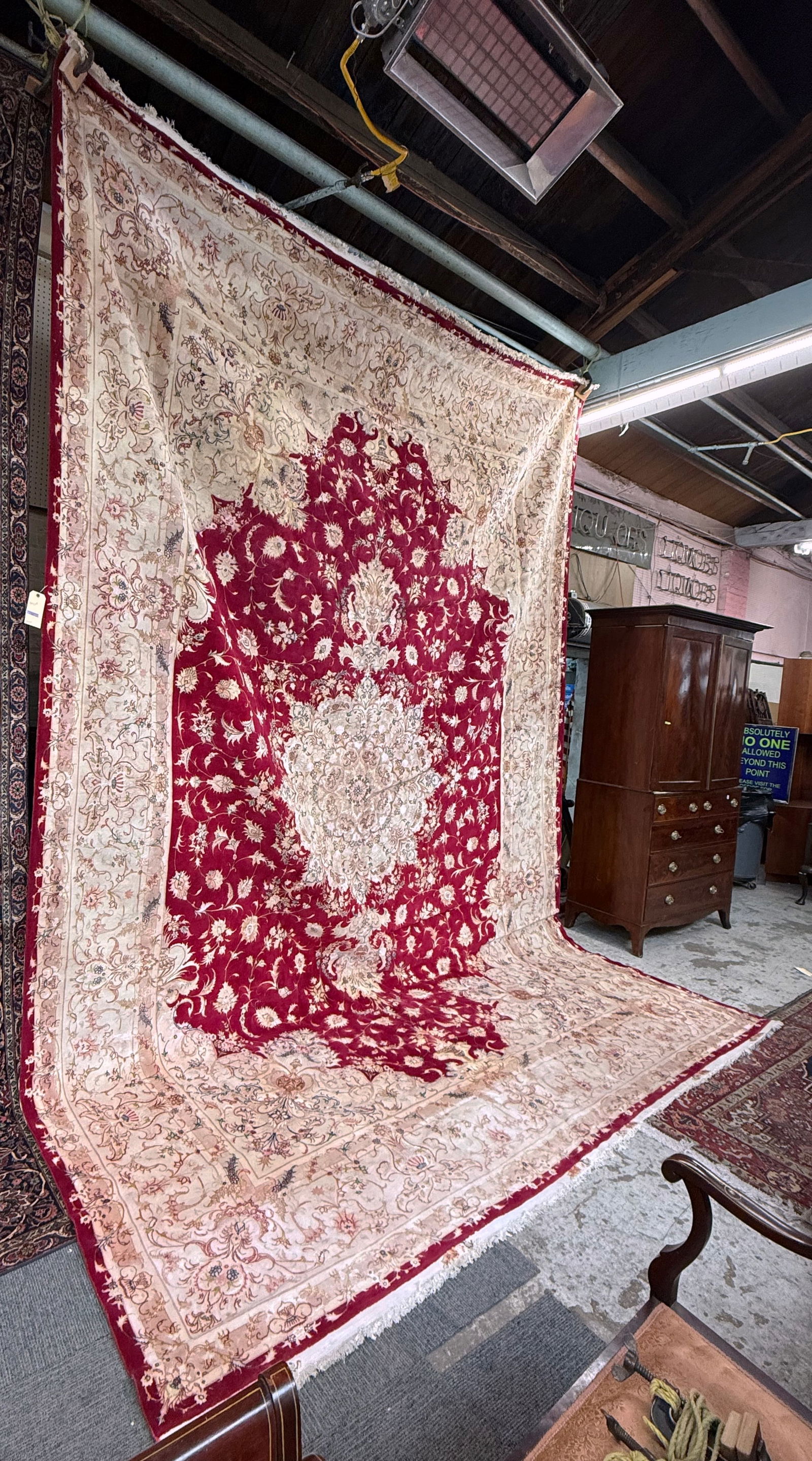 11' 3" x 16' Persian Tabriz Rug w/ Silk Inlay. (1 of 3)