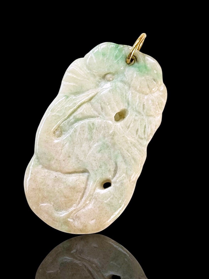 Antique Chinese Jadeite Pendant w/ 14K Gold Bale. (1 of 2)