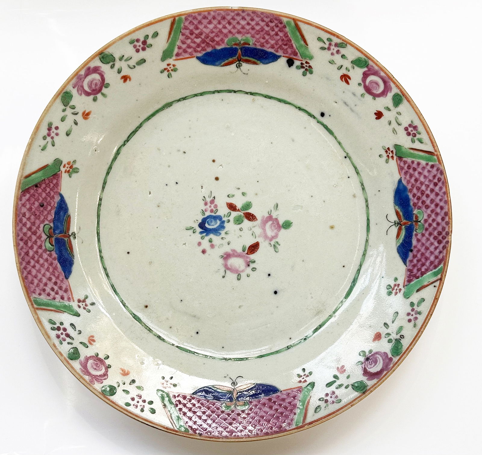 Qing Dynasty Chinese Export Plate. (1 of 2)