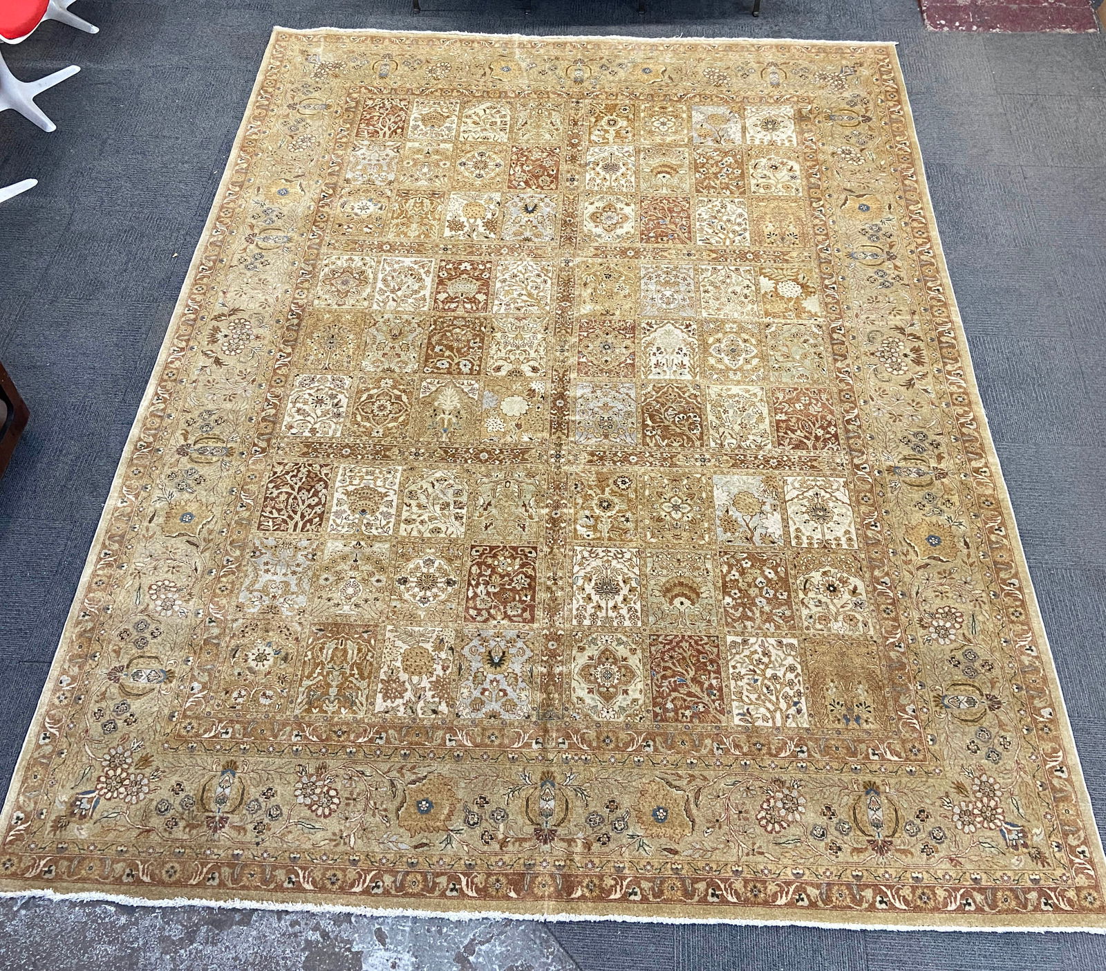 9' 2" x 12' 1" Garden Design Tabriz Rug. (1 of 7)